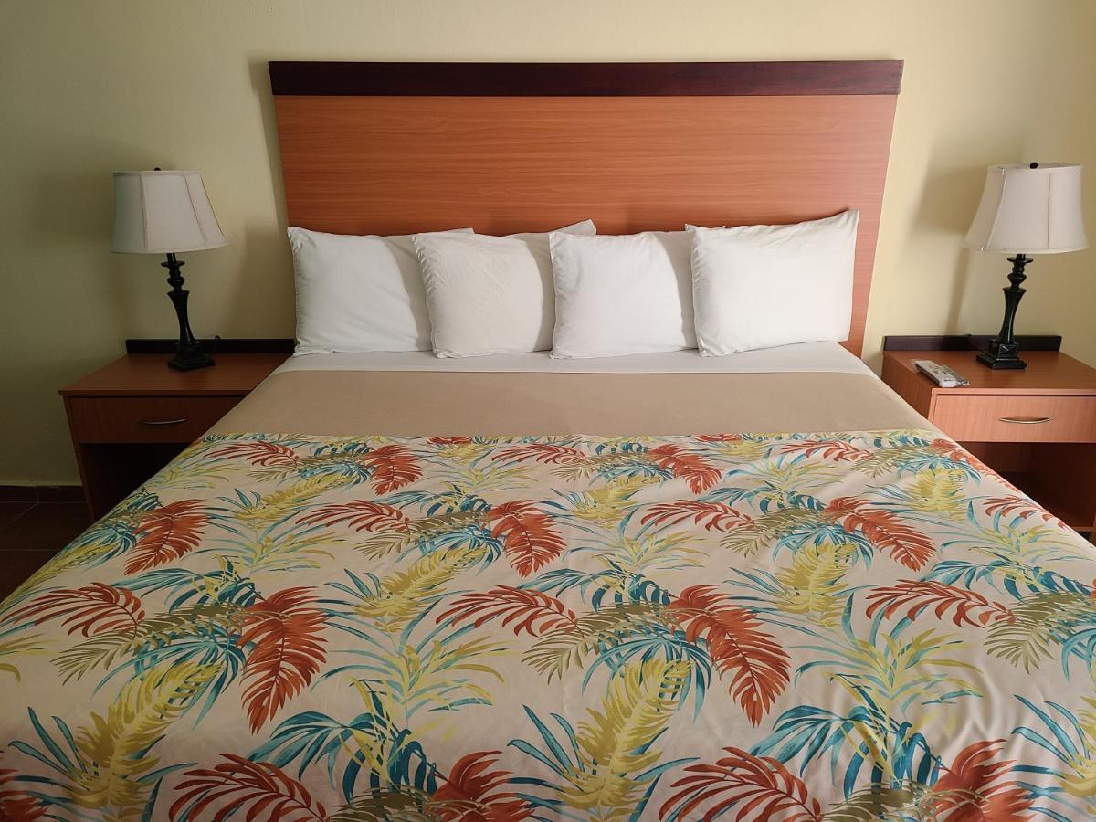 Hotel Lucia Beach Yabucoa Exteriör bild