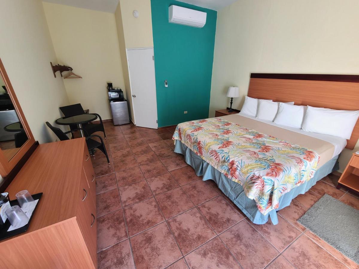 Hotel Lucia Beach Yabucoa Exteriör bild